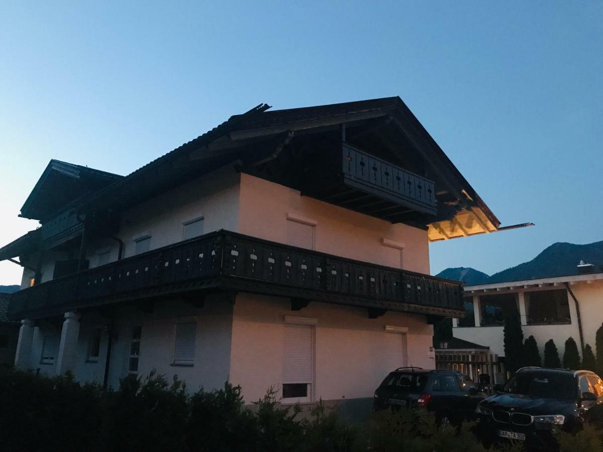 Ferienhaus Butterfly Garmisch-Partenkirchen Luaran gambar